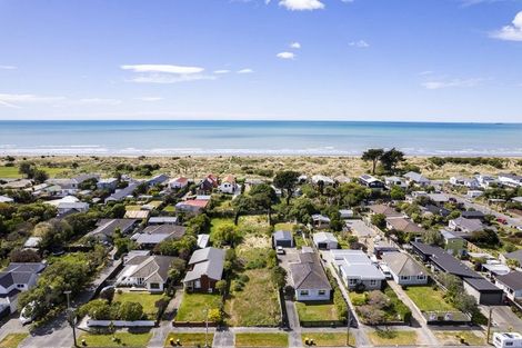 Photo of property in 181 Pine Avenue, South New Brighton, Christchurch, 8062