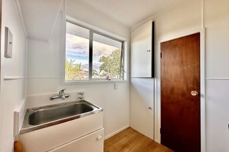 Photo of property in 38 Sharland Avenue, Manurewa, Auckland, 2102