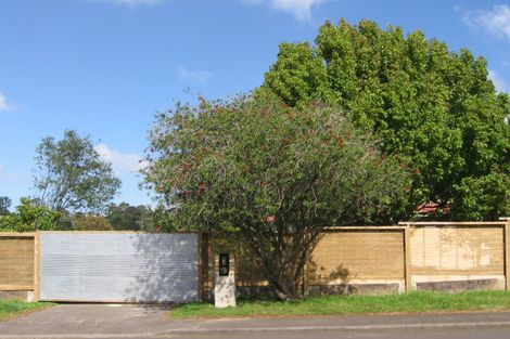 Photo of property in 100 Solar Road, Glen Eden, Auckland, 0602