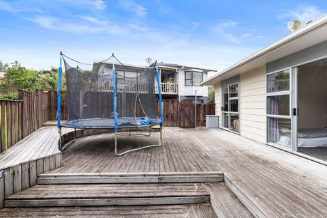 Photo of property in 1/14 Waari Avenue, Sunnyvale, Auckland, 0612