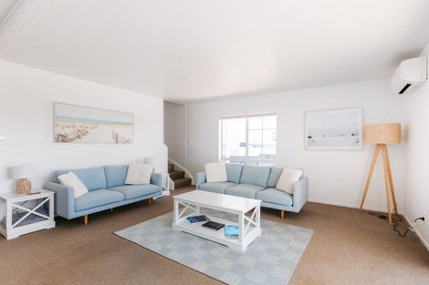 Photo of property in 906 Papamoa Beach Road, Papamoa Beach, Papamoa, 3118