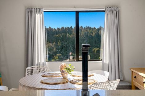 Photo of property in 1/13a Kitewao Street, Northcote, Auckland, 0627