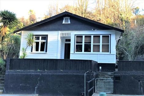 Photo of property in 7 Spencer Road, Hospital Hill, Napier, 4110