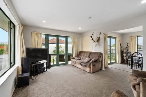 Photo of property in 31 Cossar Street, Burwood, Christchurch, 8083