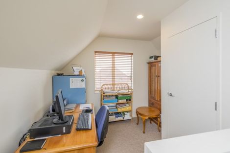 Photo of property in Rangeview Villas, 10/9 Fuller Close, Levin, 5510