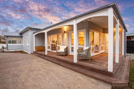 Photo of property in 17 Petrie Street, Richmond, Christchurch, 8013