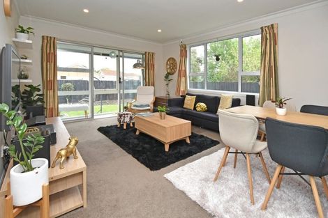 Photo of property in 2/75 Buckleys Road, Linwood, Christchurch, 8062