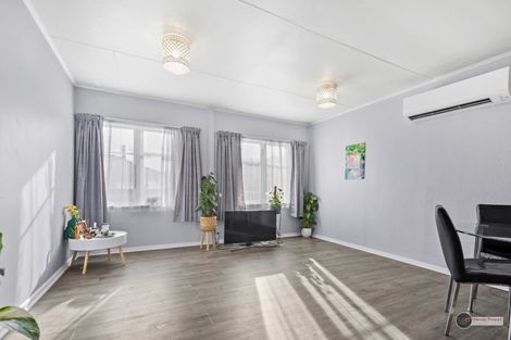 Photo of property in 23 Sunny Grove, Wainuiomata, Lower Hutt, 5014