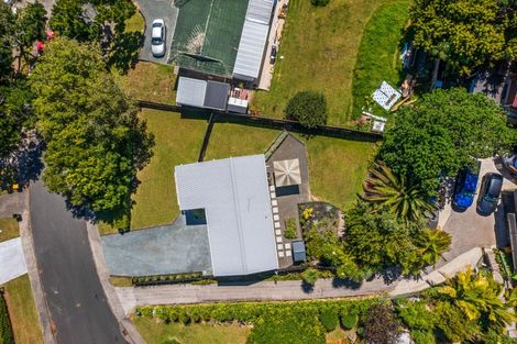 Photo of property in 18 William Hadlow Place, Hatfields Beach, Orewa, 0931
