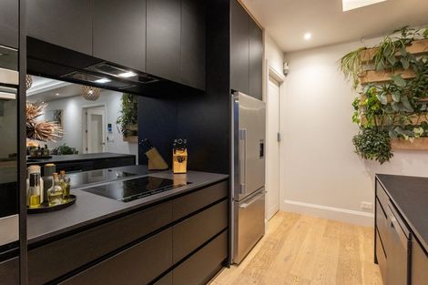 Photo of property in 43 Kent Terrace, Riverhead, 0820