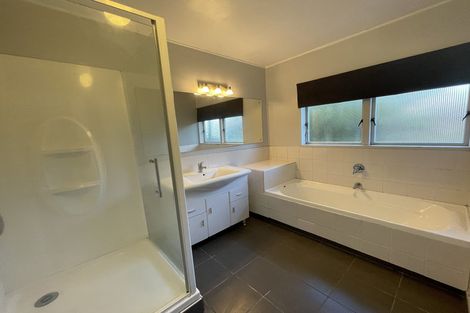 Photo of property in 43 Meadway, Sunnyhills, Auckland, 2010