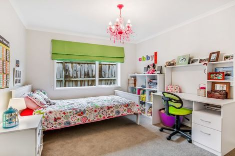 Photo of property in 37 Capriana Drive, Karaka, Papakura, 2113