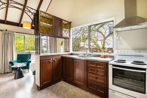 Photo of property in 2/3 Northwick Place, Hillcrest, Auckland, 0627