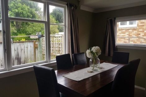 Photo of property in 4 Alton Place, Hokowhitu, Palmerston North, 4410