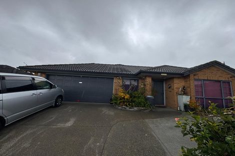 Photo of property in 54 Magic Way, Randwick Park, Auckland, 2105