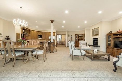 Photo of property in 18 Stevenson Way, Cockle Bay, Auckland, 2014