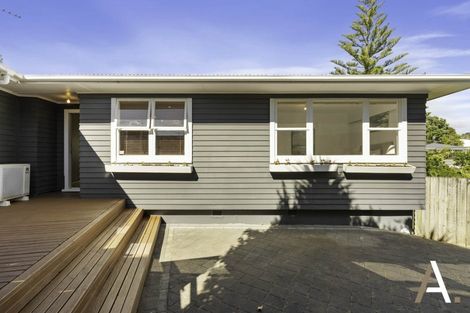 Photo of property in 80 La Trobe Street, Pakuranga Heights, Auckland, 2010
