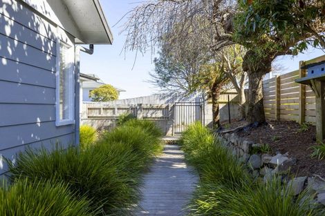 Photo of property in 73 Kurupae Road, Hilltop, Taupo, 3330