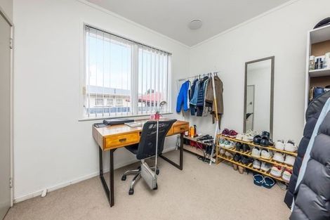 Photo of property in 17 President Avenue, Papakura, 2110