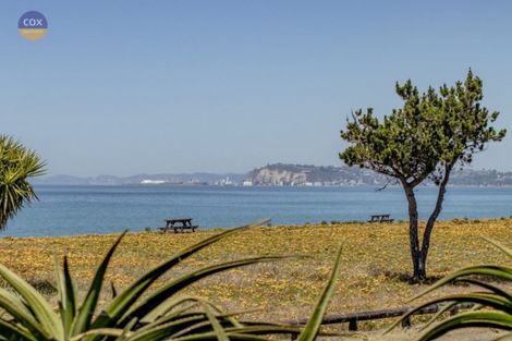 Photo of property in 28 Le Quesne Road, Bay View, Napier, 4104