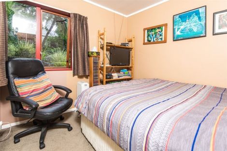 Photo of property in 6a Joll Street, Karori, Wellington, 6012