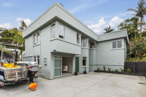 Photo of property in 2/19 Kenmure Avenue, Forrest Hill, Auckland, 0620