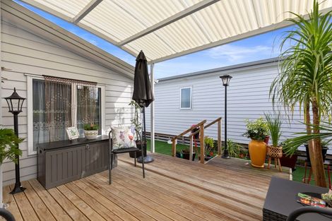 Photo of property in 11 Kamahi Crescent, Papamoa Beach, Papamoa, 3118