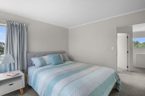 Photo of property in 46 Unsworth Drive, Unsworth Heights, Auckland, 0632