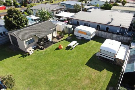 Photo of property in 1a Roretana Drive, Athenree, Waihi Beach, 3177