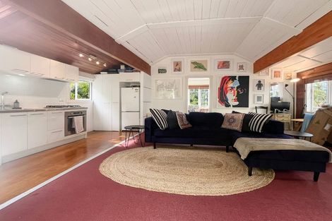 Photo of property in 23 Inkster Street, Birkenhead, Auckland, 0626