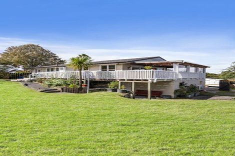 Photo of property in 32 Windy Ridge Road, Glenfield, Auckland, 0629