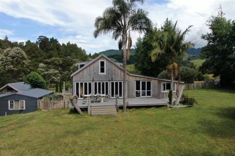 Photo of property in 540 Kawakawa-orere Road, Orere Point, Papakura, 2585