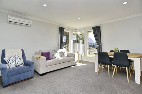 Photo of property in 29 Linkwater Way, Parklands, Christchurch, 8083