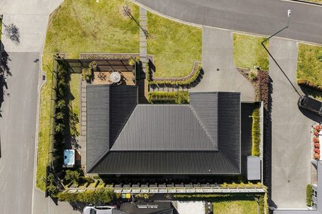 Photo of property in 14 Hayward Place, Ohauiti, Tauranga, 3112
