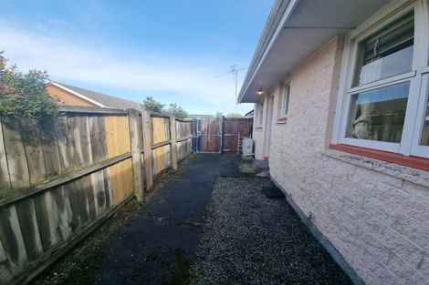 Photo of property in 2/11 Division Street, Riccarton, Christchurch, 8041