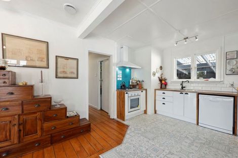 Photo of property in 8a Farnworth Avenue, Holdens Bay, Rotorua, 3010