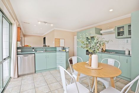 Photo of property in 5 Joseph Street, Waverley, Invercargill, 9810