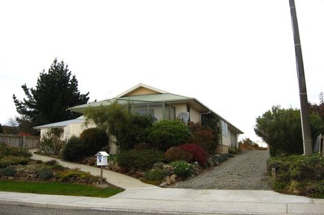 Photo of property in 1 Bedford Street, Tapanui, 9522