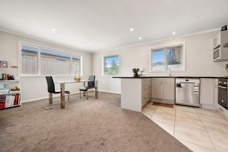 Photo of property in 8a Mead Avenue, Cromwell, 9310