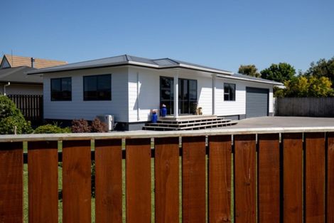 Photo of property in 1 Mcmillan Street, Ngatea, 3503