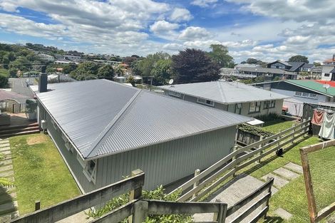 Photo of property in 8 Taunton Place, Lynmouth, New Plymouth, 4310