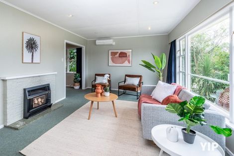 Photo of property in 35 Kahikatea Grove, Paparangi, Wellington, 6037