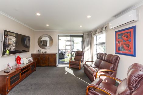 Photo of property in 11a Ward Street, Palmerston North, 4410