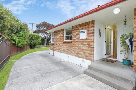 Photo of property in 21 Pulham Crescent, Queenwood, Hamilton, 3210