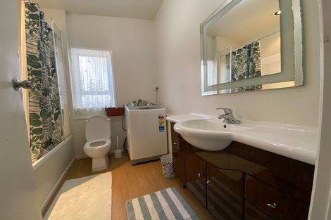 Photo of property in 52c Alfriston Road, Manurewa East, Auckland, 2102