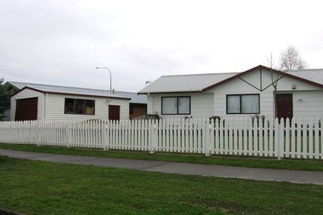 Photo of property in 3 Peppertree Glade, Kelvin Grove, Palmerston North, 4414