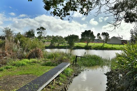 Photo of property in 11 Green Lane, Helensville, 0800
