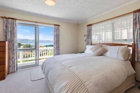 Photo of property in 15 Stanhope Grove, Korokoro, Lower Hutt, 5012