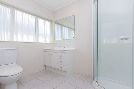 Photo of property in 1/28 Rochester Crescent, Somerville, Auckland, 2014