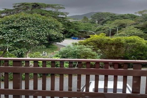 Photo of property in 33 Ngaio Gorge Road, Ngaio, Wellington, 6035